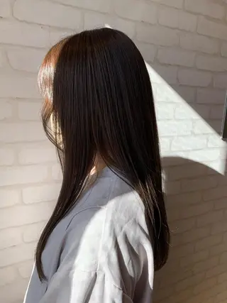 ロング カラー 秋葉 万柚子のヘアスタイル