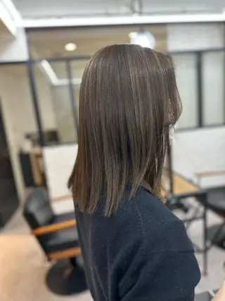 ミディアム カラー パーマ ヘアアレンジ メンズ キッズ ネイル マツエク・マツパ アイブロウ 似合せレイヤー/ 柔らか透明感カラーのヘアスタイル