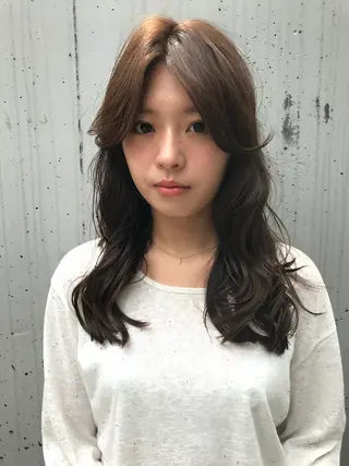 ミディアム カラー 赤み消しカラー/ ミントカラー/トモキのヘアスタイル