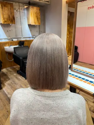 ミディアム カラー ⭐️Manaka⭐️ 艶髪🩵ナチュラルのヘアスタイル