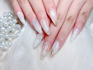 ネイル M🌷nail 長さだし専門店のネイルデザイン