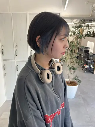 ショート カラー 千葉 佑月のヘアスタイル