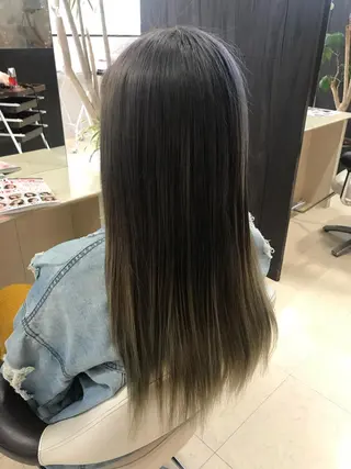 ロング カラー Oopsレイヤー 加藤澄都のヘアスタイル