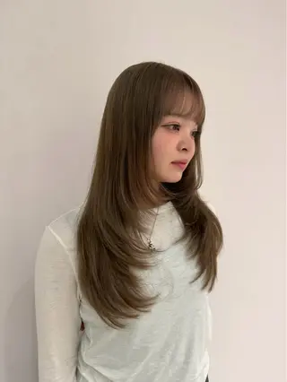 ロング 澤石 陸舞のヘアスタイル