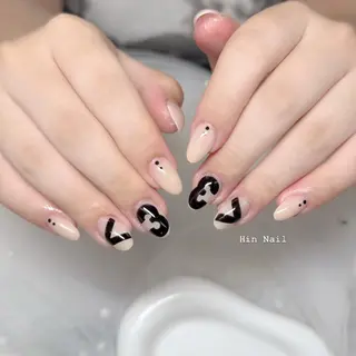 ネイル HIN NAILのネイルデザイン