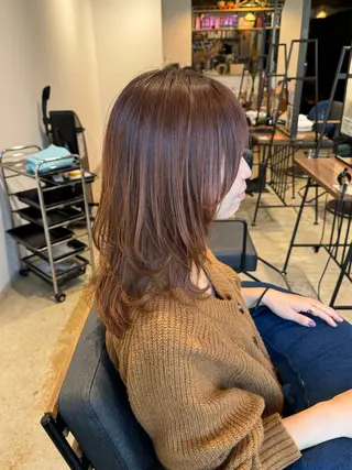 ミディアム レイヤー/大人ボブ| ワタナベ リョウカのヘアスタイル