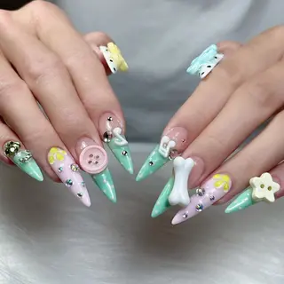 ネイル サリー ネイル　ラボのネイルデザイン
