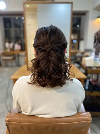 ミディアム ヘアアレンジ まつ毛パーマ/ ゆうかのマツエク・マツパデザイン