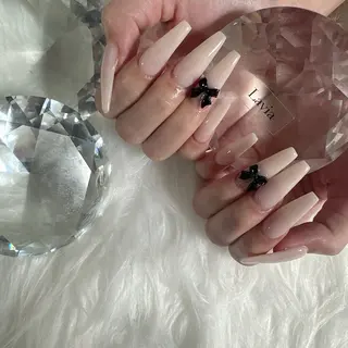 ネイル lavia🖤 ayumiのネイルデザイン
