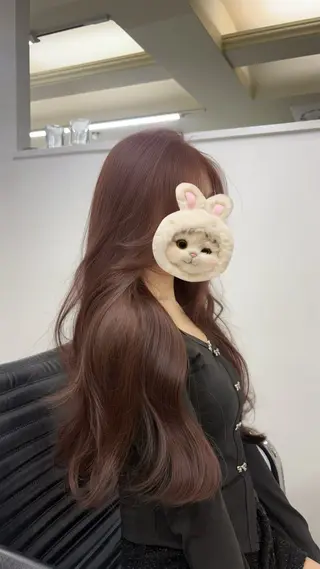 ロング カラー ワンホンヘア 🤍𝑀𝐼𝐻𝑂のヘアスタイル