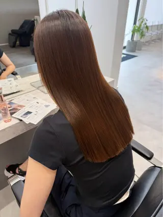 ロング 岡田 詠のヘアスタイル