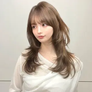 セミロング カラー 新宿/レイヤーカット 髪質改善/小顔見せのヘアスタイル