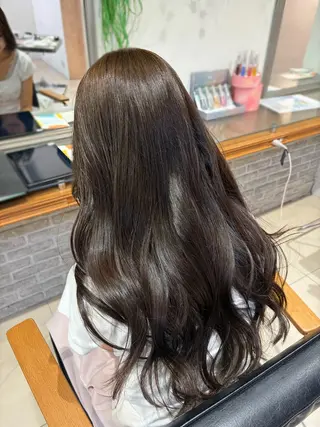 ロング カラー ホナミ🤎ハイトーン /縮毛矯正/アレンジのヘアスタイル