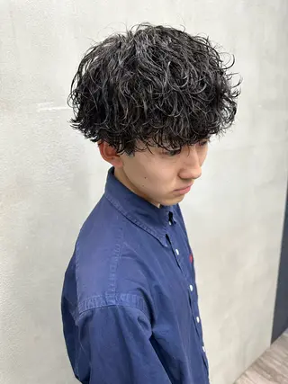 パーマ メンズ 岡本 悠聖のヘアスタイル
