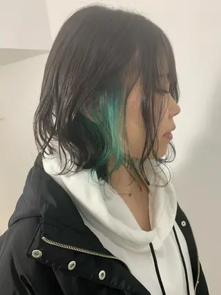 ショート カラー レイヤーカット 西村あきやのヘアスタイル
