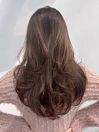 セミロング カラー ITbyALBUM 八王子店のヘアスタイル