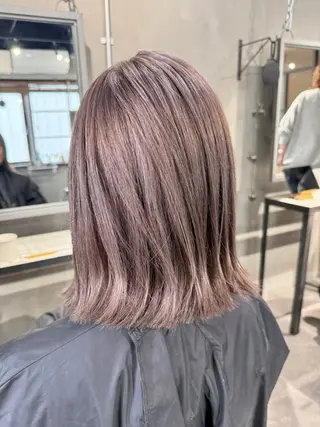 ミディアム 佐伯 桃のヘアスタイル