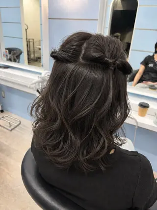 ショート MONA AKARIのヘアスタイル