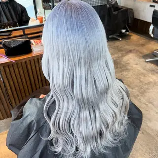 ロング カラー ヘアアレンジ 渋谷🩶ハイトーン 🩶FUMUのヘアスタイル