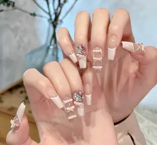ネイル D-BEAUTY Nailsalonのネイルデザイン