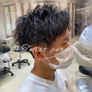 パーマ メンズ 似合う髪型見つけます AYAKAのヘアスタイル