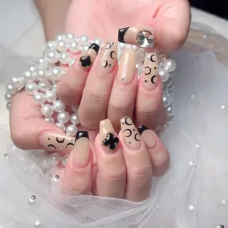 ネイル Maggie Nail🦩のネイルデザイン