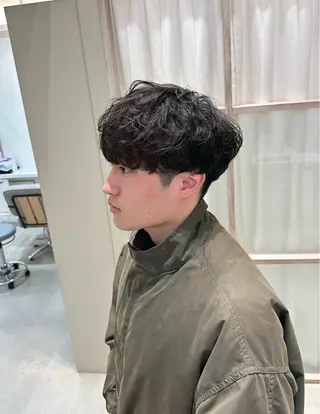 パーマ メンズ N,SOL / 岩上 新大のヘアスタイル