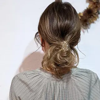 セミロング ヘアアレンジ HIKARI@ Ruheplatzのヘアスタイル