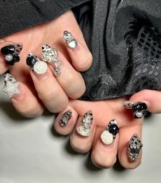 ネイル Liennail 持込デザインやり放題のネイルデザイン