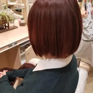 ショート カラー 山内 佐江子のヘアスタイル