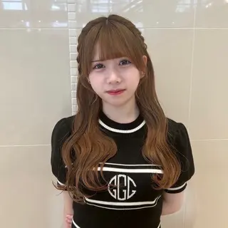 ロング ヘアアレンジ moe🎀 透明感♡似合わせのヘアスタイル