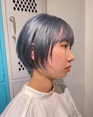 ショート カラー 佐伯 和佳のヘアスタイル