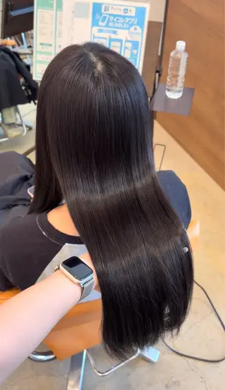 ロング 羽鳥 菜々子のヘアスタイル