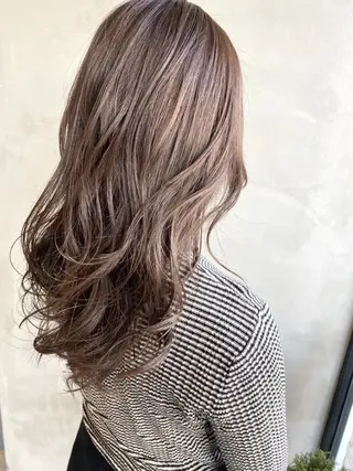 セミロング カラー ヘアアレンジ マツエク・マツパ 夜23時まで予約🉑 reverieあきらのヘアスタイル