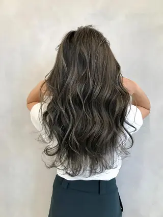 ロング カラー ブリーチ&髪質改善 TAIGAのヘアスタイル