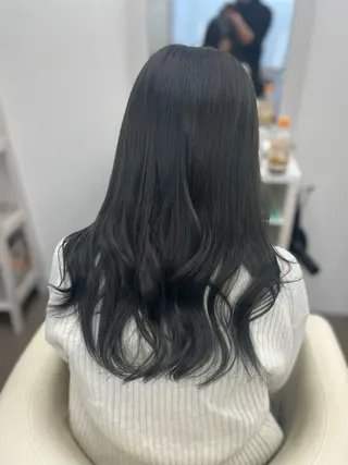 ロング フジワラ ヤスのヘアスタイル