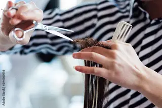 セミロング k. akiraのヘアスタイル