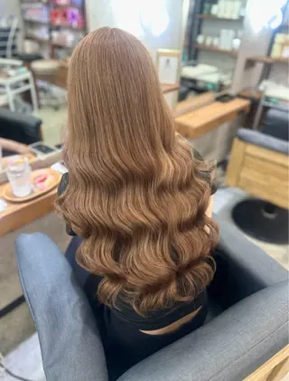 ロング MOURI CHISATOのヘアスタイル