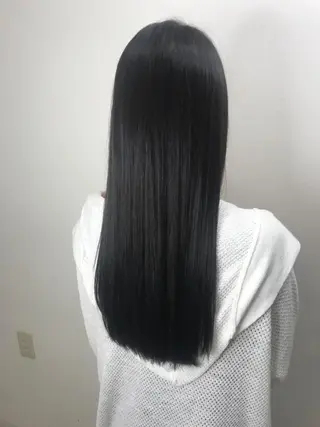 ロング カラー 白髪ぼかし、髪質改善 富田隼仁のヘアスタイル