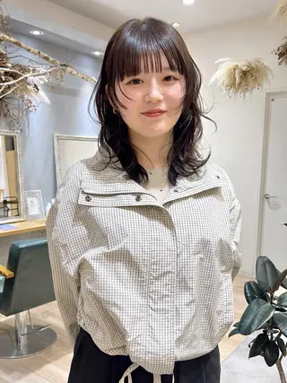 ミディアム カラー 吉原 由菜のヘアスタイル