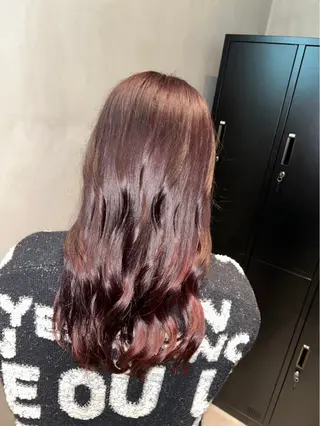 ロング カラー 阿部野 明優梨のヘアスタイル
