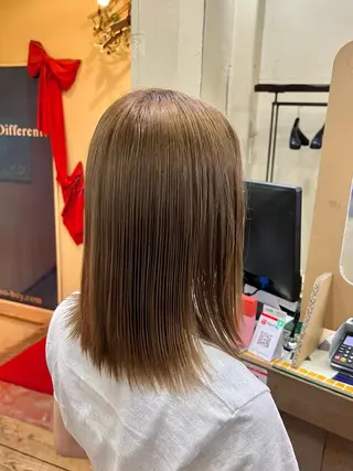 ミディアム カラー 「sumi」 AMIのヘアスタイル
