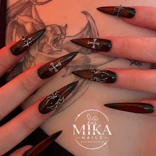 ネイル Genie Mika Nailsのネイルデザイン