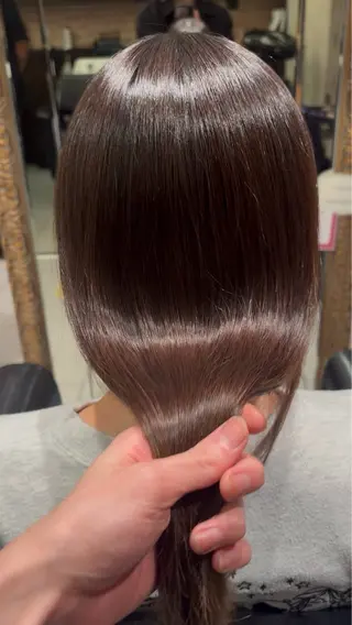 ミディアム 松井 悠希のヘアスタイル