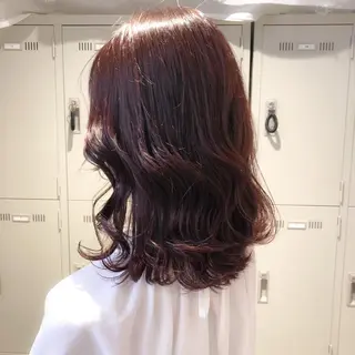 セミロング カラー ハイトーン×レイヤー カットTAKUMIのヘアスタイル