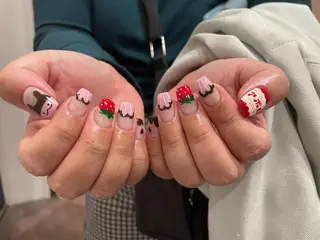 ネイル PEEKABOO 旧:momo京橋のネイルデザイン