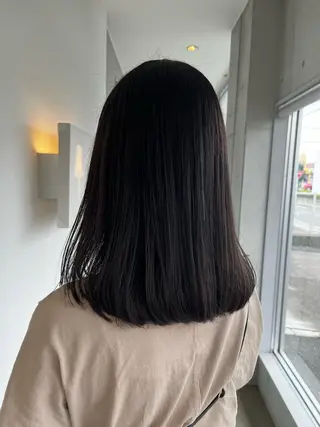 セミロング おせ ちさとのヘアスタイル