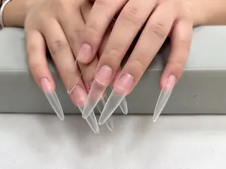 ネイル 小澤 梨奈のネイルデザイン
