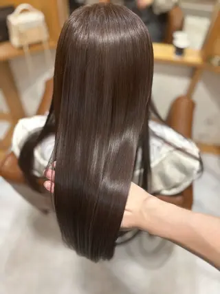 ロング 表参道 美髪矯正 加藤のヘアスタイル