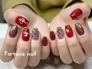 ネイル Nail •Head スパFortunaのネイルデザイン